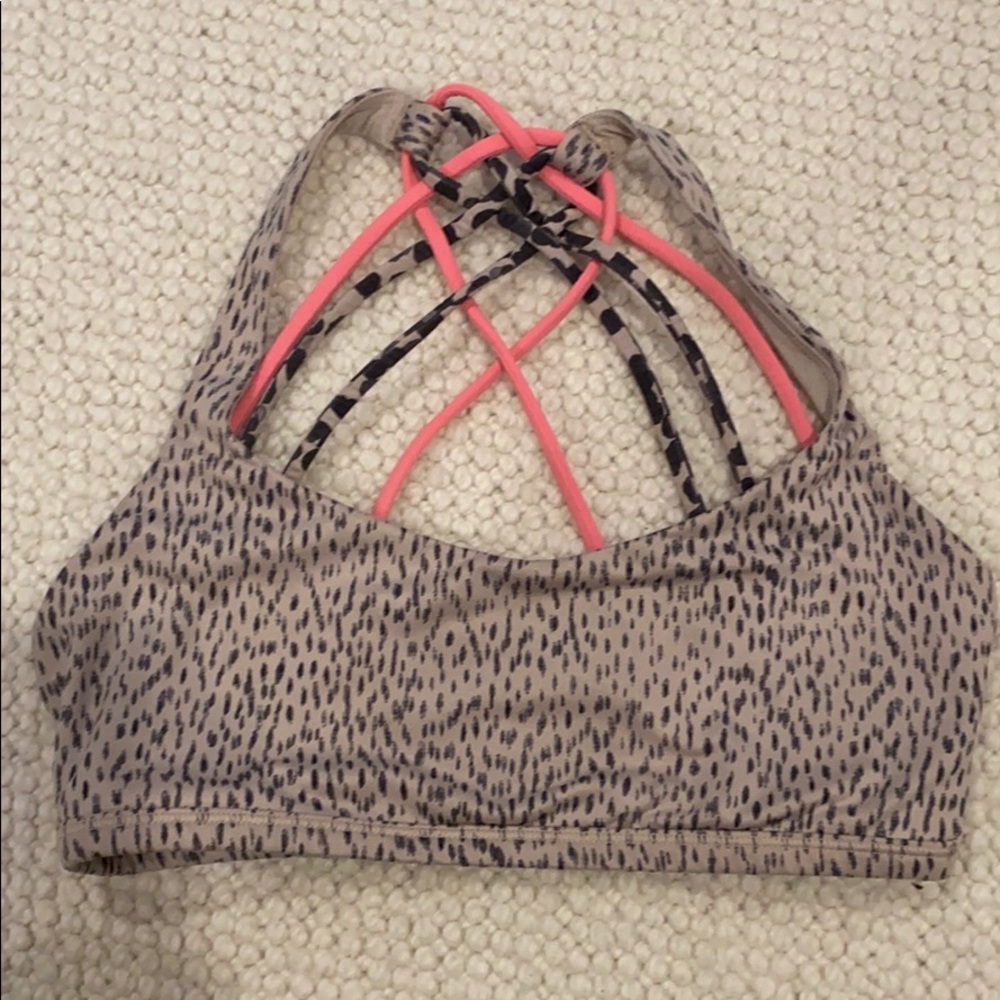 Lululemon sports bra sz 4